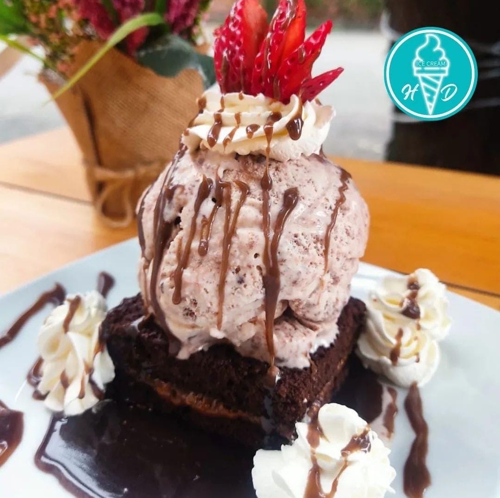 Brownie con Helado